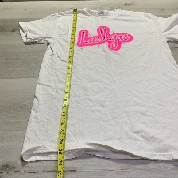 Las Vegas Neon Glitter Graffiti Style Short Sleeve Graphic T-Shirt, Size Small - Picture 4 of 8